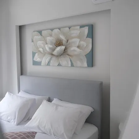 Rhodes Retreat: Modern Comfort In Serene Luxury Apartamento *