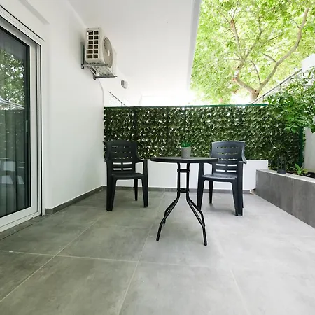 Rhodes Retreat: Modern Comfort In Serene Luxury Apartamento Rhodes City