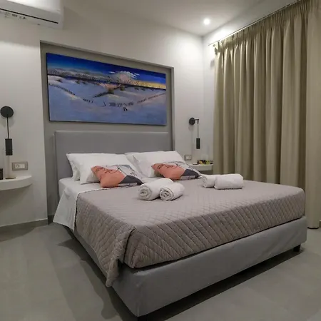 Apartamento Rhodes Retreat: Modern Comfort In Serene Luxury *